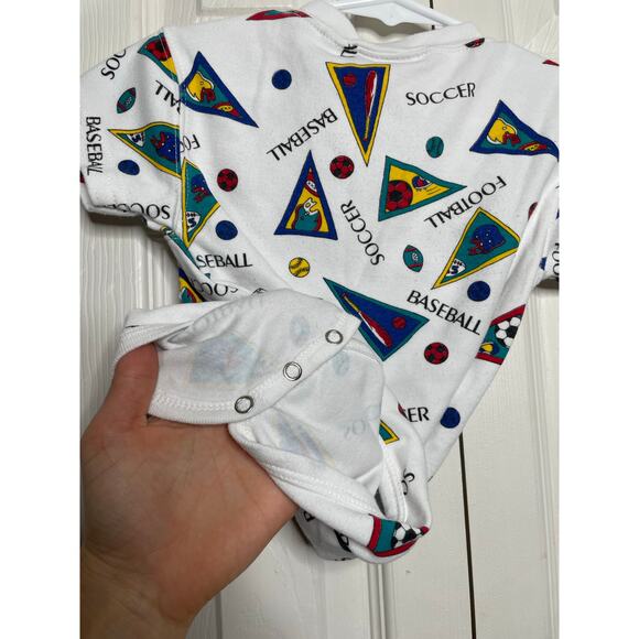 Vintage One Piece Sports Pennant Size 24 Months Soccer Baseball Football - Picture 8 of 8